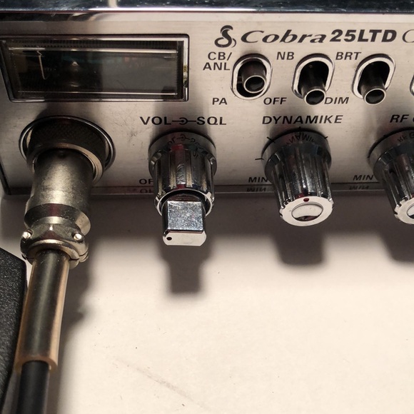 Cobra 25 LTD trucker classic radio - Picture 5 of 12